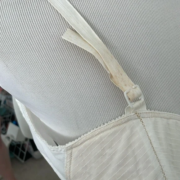 Vintage “Bullet” Bra - Picture 6 of 8